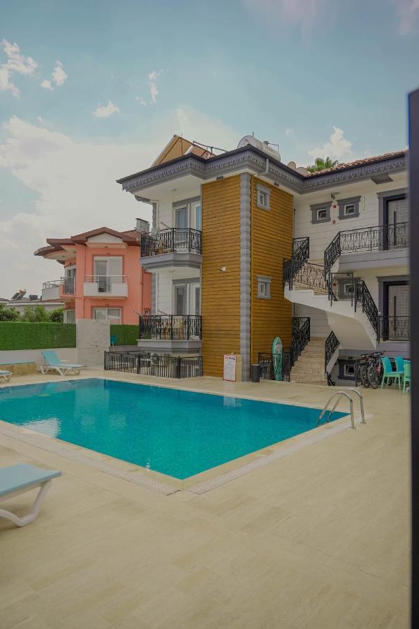 كمر Roxapart Hotel المظهر الخارجي الصورة