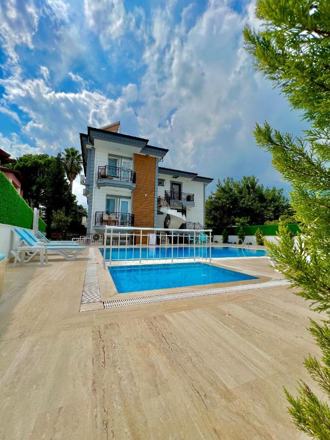 كمر Roxapart Hotel المظهر الخارجي الصورة